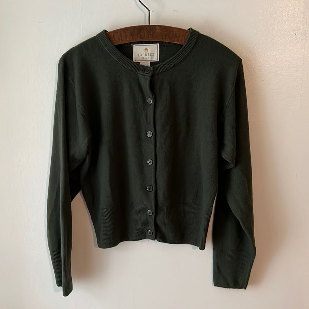 Vintage 90’s Express Tricot hunter green cropped cardigan sweater.  Size medium.